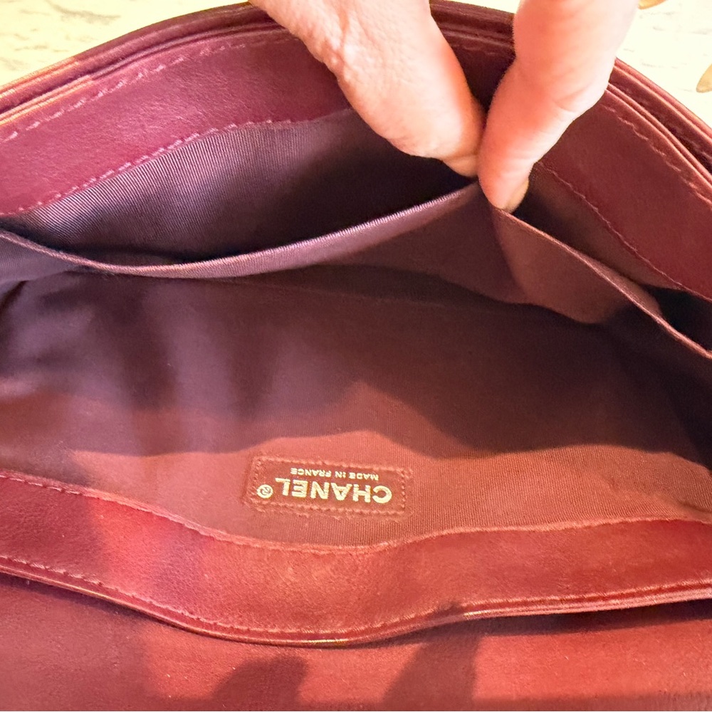CHANEL Reverso Boy Bag - Picture 3 of 16